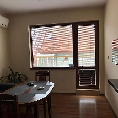 Bozveli- Cosy Apartment Warna